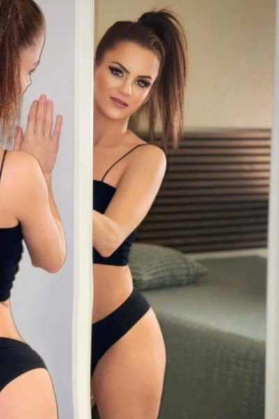Eli, Young, Escort Service Budapest. If you are looking for a sex partner with a little girl in Buda